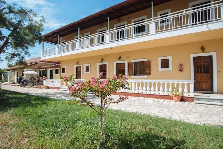 Serengeti Nap Comfy Rooms Сидари Екстериор снимка
