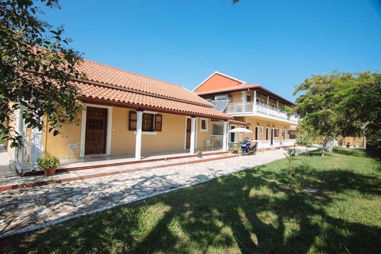Serengeti Nap Comfy Rooms Сидари Екстериор снимка