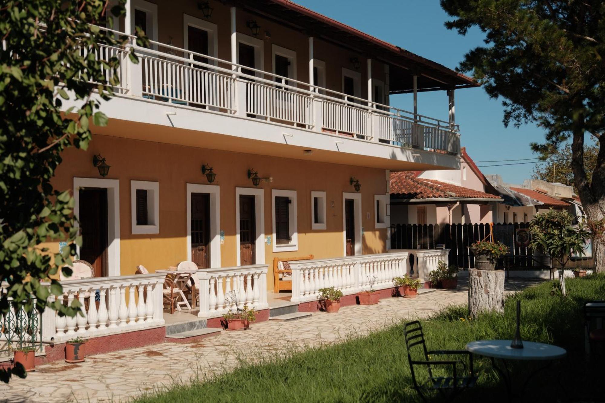 Serengeti Nap Comfy Rooms Сидари Екстериор снимка